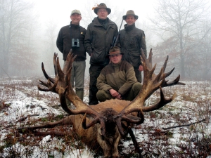 Odstjeljen izniman trofejni jelen u lovištu Popovac Krstovi